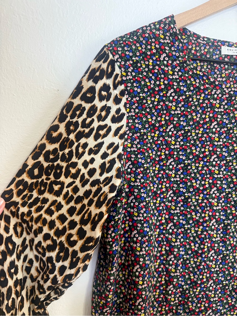 Equipment Floral Cheetah Liam 100% Silk Blouse Long Sleeve Top - Picture 4 of 7